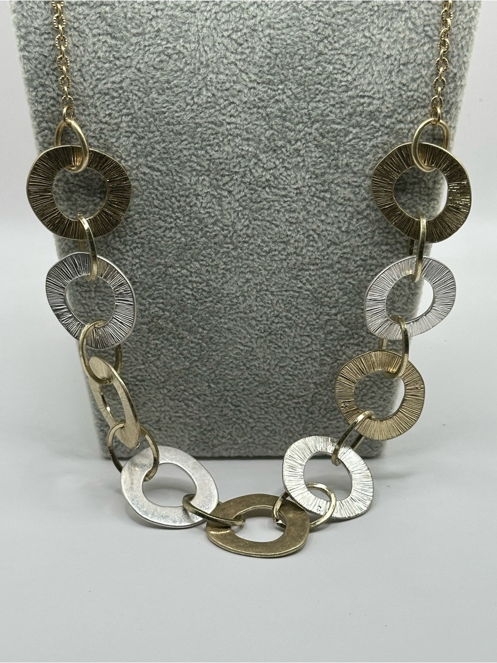 NWT Two-Tone Gold & Silver Textured Circle Link Statement Necklace